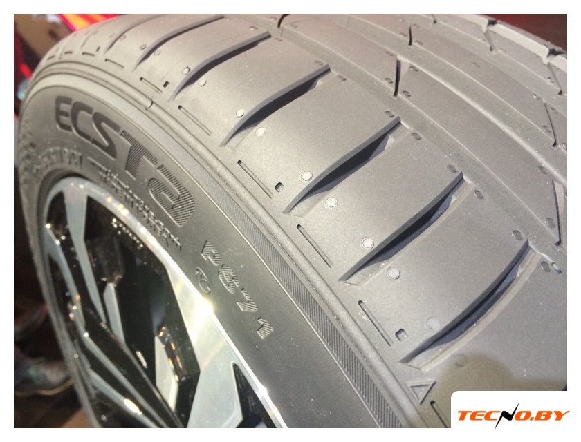 Летние шины Kumho Ecsta PS71 SUV 285/35R22 106Y XL - Изображение №4 — Интернет-Магазин TECNO.BY