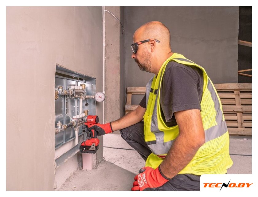 Винтоверт Milwaukee M18 BLIDRCMC-402C 4933499457 (с 2-мя АКБ, кейс) - Изображение №7 — Интернет-Магазин TECNO.BY