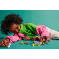 LEGO Friends Autumn's Baby Cow Shed 42607 Image #4