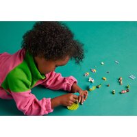 LEGO Friends Autumn's Baby Cow Shed 42607 Image #5