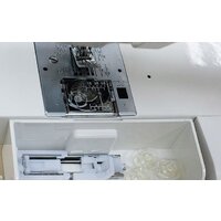 Электронная швейная машина Janome ArtDecor 724E - Превью изображения №3 — Интернет-Магазин TECNO.BY