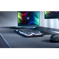 Клавиатура Razer DeathStalker V2 Pro TKL (Razer Low Profile Optical Red, нет кириллицы) - Превью изображения №4 — Интернет-Магазин TECNO.BY