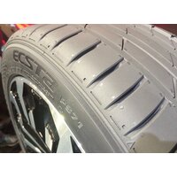 Летние шины Kumho Ecsta PS71 SUV 315/30R22 107Y - Превью изображения №4 — Интернет-Магазин TECNO.BY