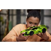Конструктор LEGO Technic 42161 Lamborghini Huracan Tecnica - Превью изображения №7 — Интернет-Магазин TECNO.BY